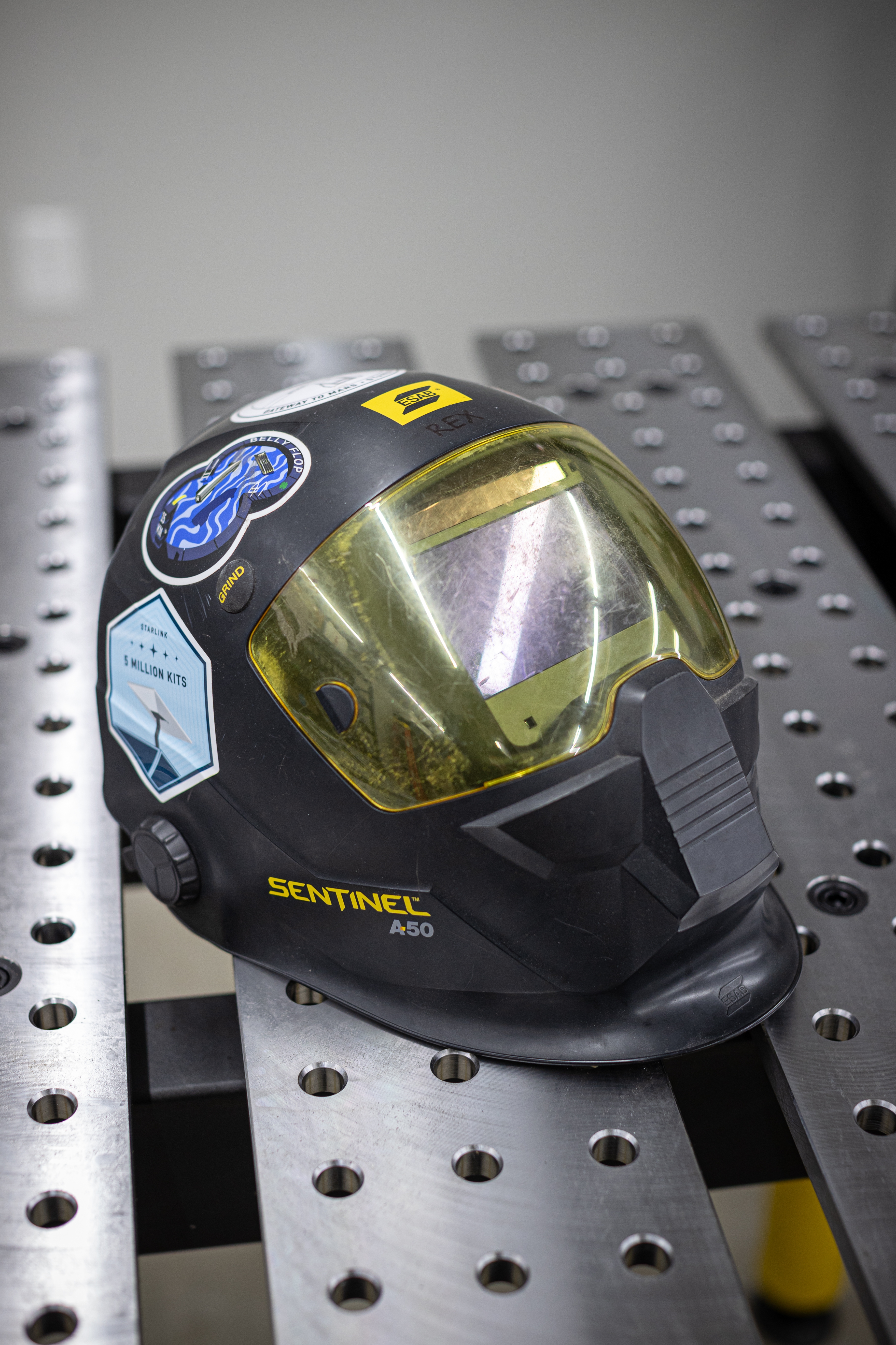 A picture of a handheld laser welding helmet